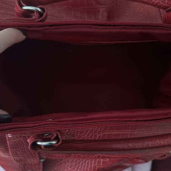 Red faux snake skin 2-piece weekender set. - Picture 4 of 8